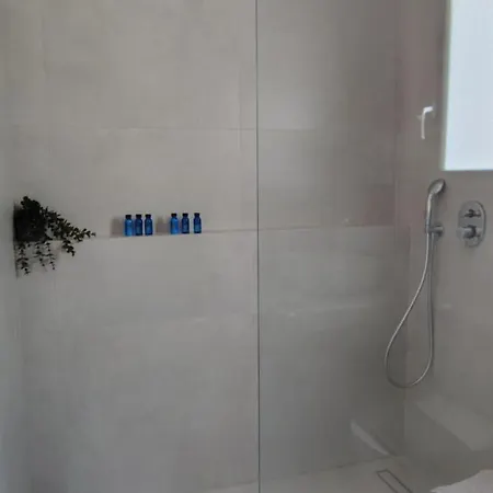 Iraμar Luxury Iv * Páros